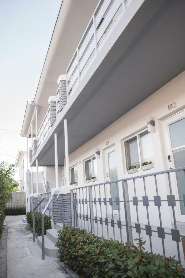 Sobe Lux Aparthotel Μαϊάμι Μπιτς Εξωτερικό φωτογραφία